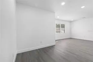 7724 Downing Cir, Tampa, FL 33610 - Photo 8