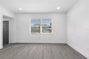 7724 Downing Cir, Tampa, FL 33610 - Photo 6