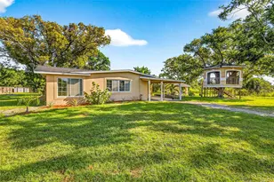 2803 Gulf City Rd, Ruskin, FL 33570 - Photo 1