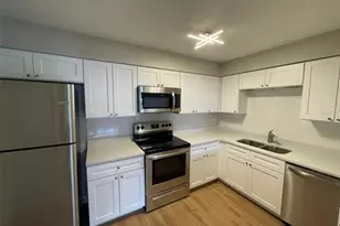 511 Duchess Ct, Lakeland, FL 33803 - Photo 4