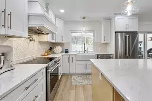 5853 Leeland St S, Saint Petersburg, FL 33715 - Photo 8