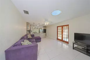 8012 26th Ave N, Saint Petersburg, FL 33710 - Photo 10