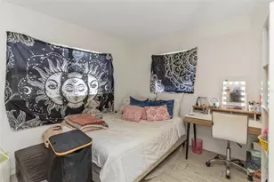 2600 56th Ln N, Saint Petersburg, FL 33710 - Photo 18