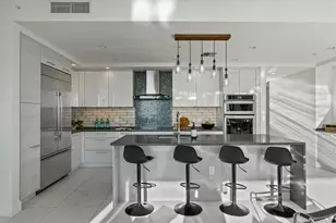 100 1st Ave N, Saint Petersburg, FL 33701 - Photo 8