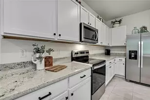 16662 Maude Dr, Wimauma, FL 33598 - Photo 14