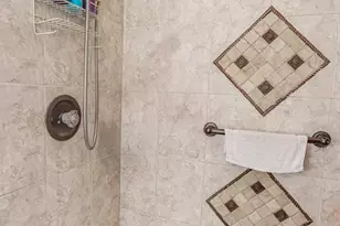 10039 88th St, Seminole, FL 33777 - Photo 22