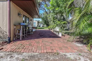 10039 88th St, Seminole, FL 33777 - Photo 42