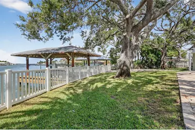 514 Windward Passage, Clearwater Beach, FL 33767 - Photo 38