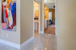 10752 Chapman Ct, Seminole, FL 33777 - Photo 12