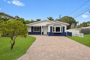 1783 Mississippi Ave NE, Saint Petersburg, FL 33703 - Photo 1