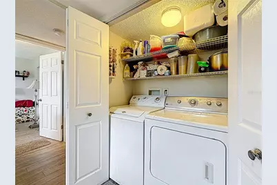 5920 80th Street N #406, Saint Petersburg, FL 33709 - Photo 8