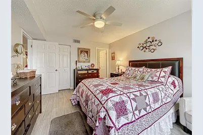 5920 80th Street N #406, Saint Petersburg, FL 33709 - Photo 16