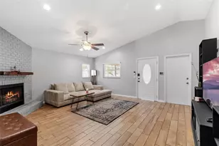 7049 67th Way N, Pinellas Park, FL 33781 - Photo 4