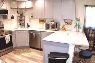 2933 56th Ave N, Saint Petersburg, FL 33714 - Photo 6