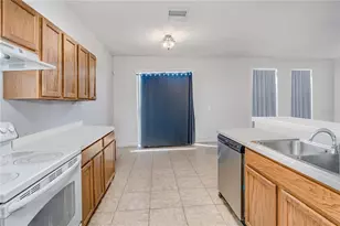 814 Fern Leaf Dr, Ruskin, FL 33570 - Photo 6