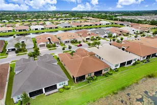 4749 Avila Lakes Dr, Wimauma, FL 33598 - Photo 4