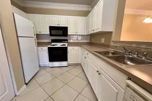 4333 Bayside Village Dr, Tampa, FL 33615 - Photo 2