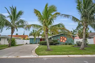 113 12th St, Belleair Beach, FL 33786 - Photo 6