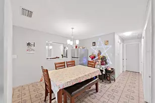 3105 W Ivy St, Tampa, FL 33607 - Photo 8