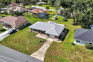 553 W Buttonbush Dr, Beverly Hills, FL 34465 - Photo 2