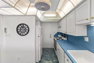 7400 Sun Island Dr S, South Pasadena, FL 33707 - Photo 18