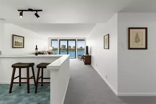 7400 Sun Island Dr S, South Pasadena, FL 33707 - Photo 10