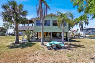 6400 Driftwood Dr, Hudson, FL 34667 - Photo 6