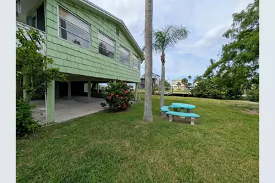 6400 Driftwood Drive, Hudson, FL 34667 - Photo 8