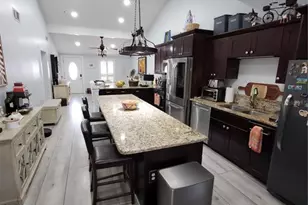 8320 Woodlake Pl, Tampa, FL 33615 - Photo 20