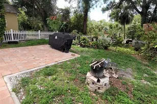 8320 Woodlake Pl, Tampa, FL 33615 - Photo 42