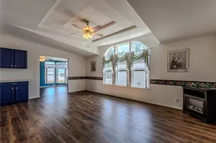 5823 Navaho Ct, Zephyrhills, FL 33542 - Photo 14