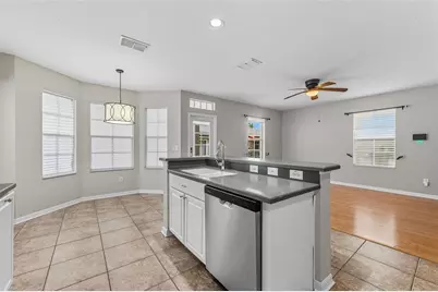 16221 Bridgecrossing Drive, Lithia, FL 33547 - Photo 10