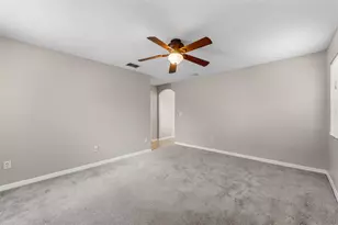 16221 Bridgecrossing Dr, Lithia, FL 33547 - Photo 14