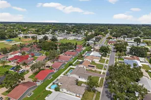 8276 91st St, Seminole, FL 33777 - Photo 8