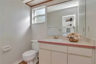 1615 Lady Bower's Trail, Lakeland, FL 33809 - Photo 48