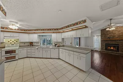 1615 Lady Bowers Trail, Lakeland, FL 33809 - Photo 40