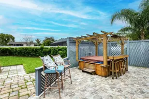 1007 Vineyard Ct, Dunedin, FL 34698 - Photo 32