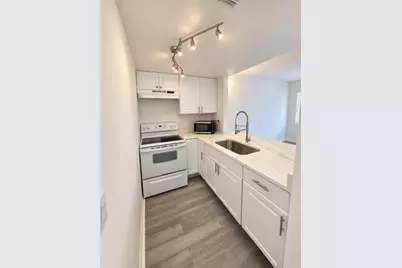 7141 E Bank Drive #7141, Tampa, FL 33617 - Photo 4