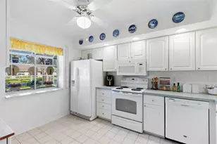 1012 Dunrobin Dr, Palm Harbor, FL 34684 - Photo 22