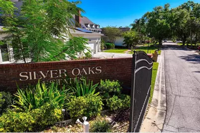 7810 Terrace Oaks Court, Temple Terrace, FL 33617 - Photo 8