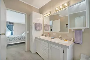 193 S Port Royal Ln, Apollo Beach, FL 33572 - Photo 26