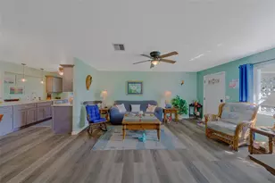 9262 140th Ln, Seminole, FL 33776 - Photo 4