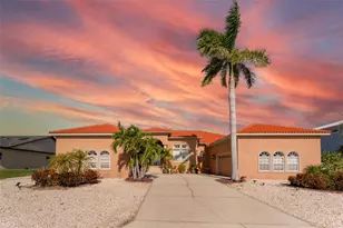 825 Birdie Way, Apollo Beach, FL 33572 - Photo 2