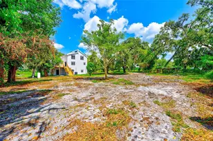 2003 W Sam Allen Rd, Plant City, FL 33565 - Photo 58
