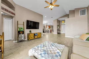 13561 Fladgate Mark Drive, Riverview, FL 33579 - Photo 6