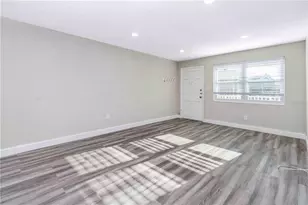 1000 49th Street N, Saint Petersburg, FL 33710 - Photo 6