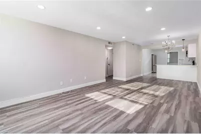 1000 49th Street N #309, Saint Petersburg, FL 33710 - Photo 4