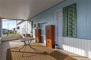 7139 El Conquistador St, Zephyrhills, FL 33541 - Photo 4