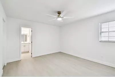 219 W 108th Avenue, Tampa, FL 33612 - Photo 28