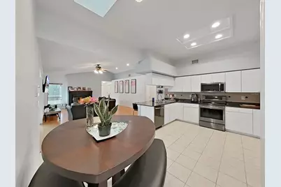 17307 Oak Ledge Drive, Lutz, FL 33549 - Photo 22